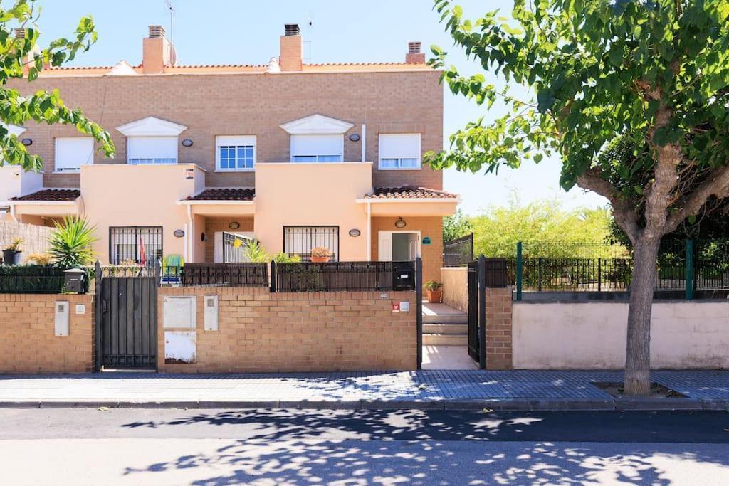 Adosado Con Jardin En Los Xalets De Salou Extérieur photo
